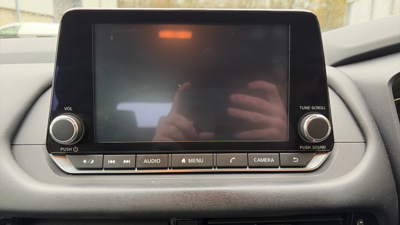 Nissan Qashqai 1.3 DiG-T MH Acenta Premium 5dr Petrol Hatchback